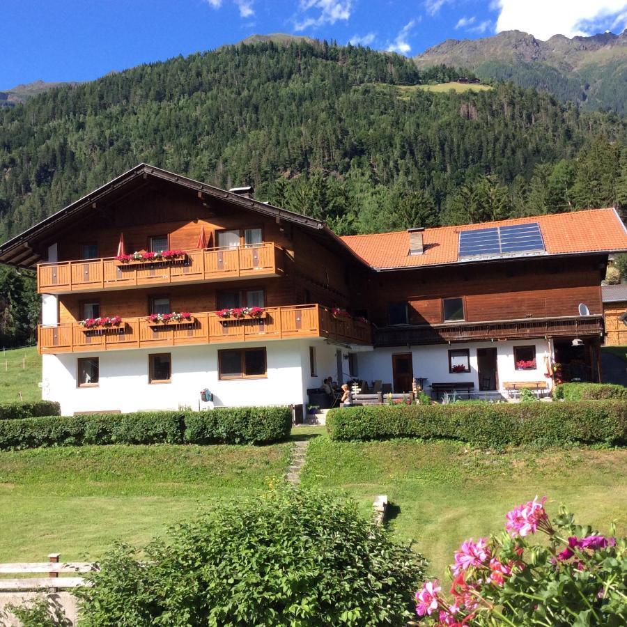 Haus Eder Burgi Hotel Nikolsdorf Eksteriør billede